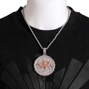 Collar con Colgante de Diamantes Incrustados para Hombre, Estilo Hip Hop, Plata 925, Corte Brillante Redondo, Joyería para Uso Diario - Product Image 1