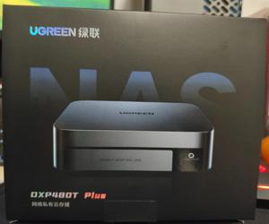 NAS UGREEN DXP480T Plus 4 Baies Tout-Flash SSD Processeur Intel <span class=keywords><strong>I5</strong></span> 1235u 10 Cœurs 8 Go de RAM DDR5 Port 10GbE Wi-Fi 6 (Sans Disque) - Product Image 2