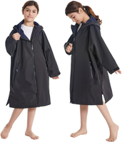 Usine surdimensionné Nylon bain Parka imperméable mince polaire doublé Poncho adulte chaud sec changeant Robe Polyester coupe-vent Surf