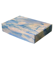 Boîte d'expédition personnalisée bleu brumeux de luxe avec logo en relief, boîte d'emballage en carton ondulé pour vêtements et cadeaux haut de gamme