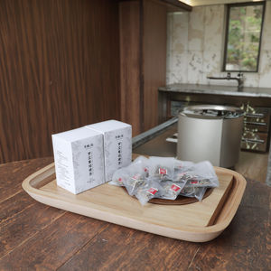 羅漢郭とプラティコドン根を注入した中国のハーブティー冷却保湿喉伝統的な中国医学 - Product Image 1