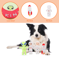 D KING Jouets en peluche pour chien, écologiques, classiques et tendance, en forme d'astronaute, qui couinent, robustes et résistants