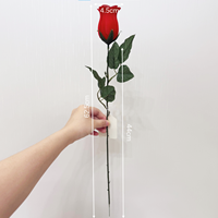 Einzelne Künstliche Rote Rose, Kunstblume für Valentinstag, Geschenke, Merchandising und Hochzeits-Blumenarrangements