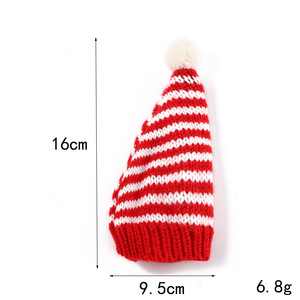 Nouveau produit en stock : Porte-clés de fête en laine avec motif de poupée de Noël en tissu, vêtements de fantaisie de dessin animé, vente en gros - Product Image 6