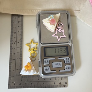 Llavero <span class=keywords><strong>de</strong></span> resina con diseño <span class=keywords><strong>de</strong></span> rebanada <span class=keywords><strong>de</strong></span> pastel 3D, <span class=keywords><strong>mini</strong></span> amuleto <span class=keywords><strong>de</strong></span> postre <span class=keywords><strong>para</strong></span> <span class=keywords><strong>mujer</strong></span>, venta al por mayor - Product Image 6