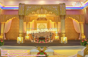 Impresionante Mandap de Boda con Diseño de Pavo Real, Estilo Alemán, Mandap de Boda Hindú con Pavo Real Tallado en Dorado, en Venta en el Reino Unido - Product Image 4