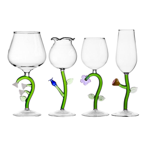 Verre à vin en forme de tige de plante soufflé à la main en gros, accent floral en forme de feuille, gobelet créatif en borosilicate résistant à la chaleur, cadeau de mariage - Product Image 1