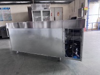 Meja Kerja Pendingin 2 Pintu dari Baja Tahan Karat 304 Komersial dengan Panel Belakang, Pendingin Tugas Berat untuk Dapur Kafe
