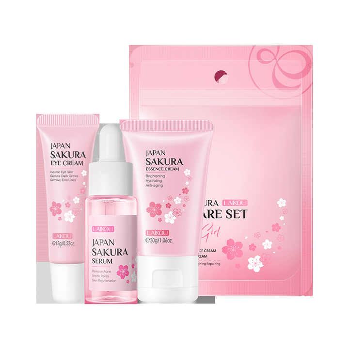 SAKURA クリーム 50g×3個セット　日本製 Hbe133fdfb797469d84b236bab2ae0