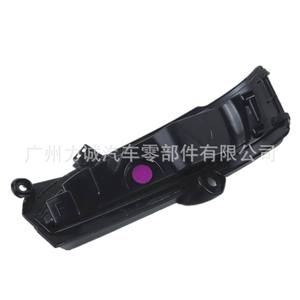 DS73-13B381-BA et DS73-13B382-BA compatibles avec les feux de rétroviseur et les clignotants Ford Mondeo - Product Image 4