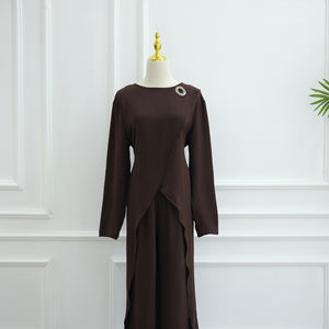 Collection Moderne 2025 Mowing Muslim avec Ensemble Abaya à Broche, Grossiste et Fabricant d'Abaya <span class=keywords><strong>de</strong></span> Dubaï, Ensemble <span class=keywords><strong>de</strong></span> 2 Pièces, <span class=keywords><strong>Tenue</strong></span> Tendance - Product Image 5