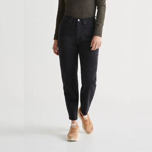 Pantalones Vaqueros de Mujer de Corte Moderno Diseñados para el Uso Diario que Ofrecen un Ajuste Cómodo, Elástico, Relajado y un Estilo Casual y Elegante - Product Image 1