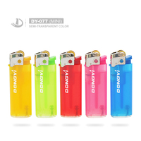 Briquet à silex chinois vente en gros de cigarettes en plastique butane feuerzeug pierre à silex cigarettes gaz classique feu mini briquet