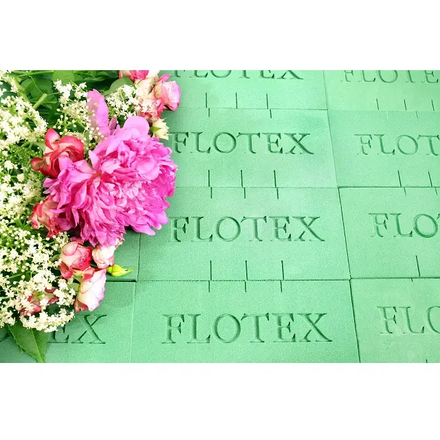 Top Selling Floral Green Foam Flower Wet Foam Bricks Type Decorative Flower Arrangement for All Events