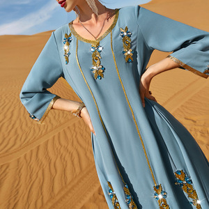 SIPO Eid-vestido Abaya satinado liso para mujer, vestido Abaya islámico con diseño de cuentas, 2 piezas - Product Image 2