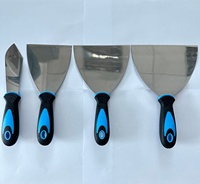 Lot de 4 Spatules à Enduit Multiples, Lames en Acier Carbone Premium, Poignée Ergonomique en Caoutchouc, Idéal pour le Bricolage