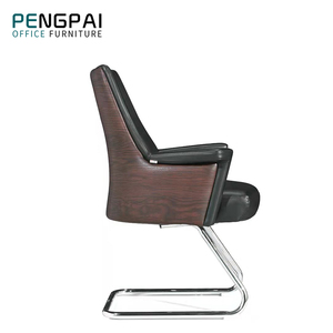 Silla de oficina ergonómica moderna con estructura de metal con patas arqueadas y cuero sintético para reuniones-Muebles - Product Image 1