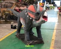 Modèle de dinosaure animatronique Triceratops de 4 m, fabriqué à la main en silicone et acier, télécommandé, pour une utilisation en intérieur/extérieur dans les parcs d'aventure et les centres commerciaux