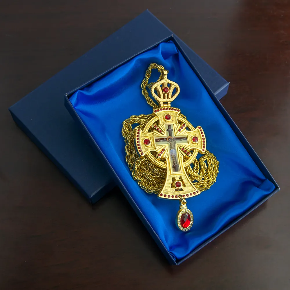 Ожерелье с крестом христианской церкви