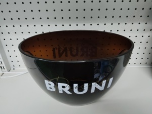 Tùy Chỉnh 4L Thanh Lịch Retro Cổ Điển Màu Đen Ngoài Trời Đảng Tổ Chức Sự Kiện Trang Trí Cao Cấp Nhựa Băng Xô Với Tong Cho Đồ Uống - Product Image 4