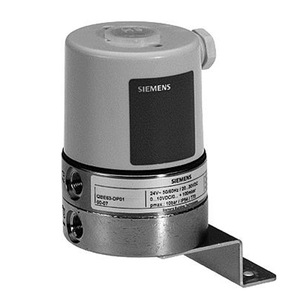 Sensor de Presión Diferencial Siemens QBE63-DP01 0-10kPa de Acero Inoxidable para Refrigerador Inteligente - Product Image 1