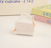 Diffuseur de parfum de luxe en forme de sac en plâtre pour voiture, clip de ventilation, plusieurs choix de fragrances, parfum longue durée, aromathérapie naturelle