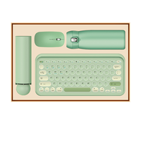 Ensemble de cadeaux d'affaires de luxe de promotion annuelle rose Ensemble de cadeaux d'entreprise uniques avec clavier, souris pour les clientes VIP