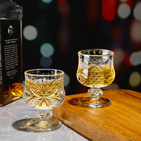 Gelas Whiskey Kecil Berukir Retro Kreatif dengan Kaki Tinggi, Gelas Mini untuk Penggunaan di Rumah, Gelas 50ml