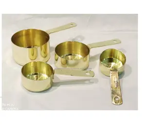 Meet Gegraveerde Ontwerp Maatbekers Gold Plating Goedkope Set Van 4 Messing Handvat Keukengerei Bestek Zilverwerk Benodigdheden