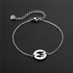 Bracelets pour femmes Bracelets à breloques en acier inoxydable Bracelet réglable Bracelet <span class=keywords><strong>maman</strong></span> <span class=keywords><strong>papa</strong></span> fille cadeaux de famille bijoux - Product Image 1