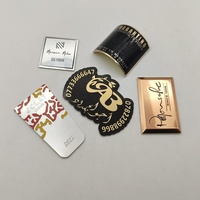 Autocollants de parfum de luxe de marque privée, design personnalisé, aluminium, logo gravé en 3D, étiquettes en métal pour emballage de flacon de parfum
