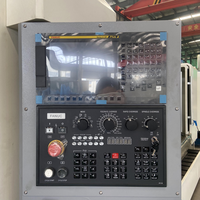 Usinage à grande vitesse contrôleur CNC Fanuc fraiseuse à cinq axes centre de traitement des métaux VMC1580