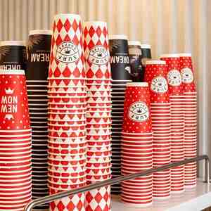 Vaso de Papel Desechable Personalizado con Logotipo Navideño de 12oz/16oz, Aislado para Bebidas Calientes, para Fiestas de Invierno - Product Image 2