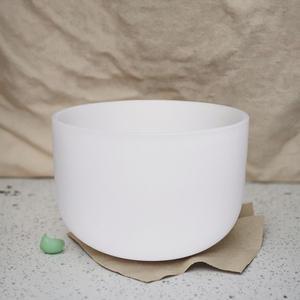 קערות קריסטל אלכימיה 432 הרץ סט קערות קריסטל מזמרות לטיפול בצלילים קוורץ לבן חלבי כלי ריפוי בצלילים מוזיקה מדיטציה - Product Image 5