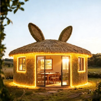 Cabane créative traditionnelle en forme de lapin avec toit en chaume, grand gazebo extérieur pour zones panoramiques et fermes, maisonnette en HDPE et EPS