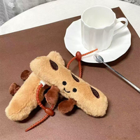 Fabrieksgemaakte croissant knuffel sleutelhangers met aangepast logo, OEM knuffeldieren tascharms, gepersonaliseerde sleutelhangers, promoties, geschikt voor kinderen van 5-7 jaar