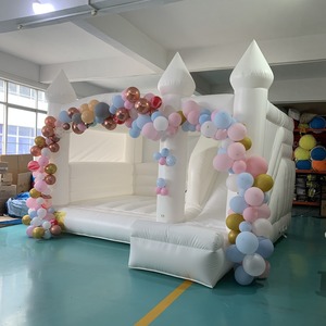 Château gonflable pour fête d'anniversaire d'enfants avec décoration de ballons, trampoline commercial pour jeux en plein air dans le jardin - Product Image 3