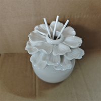 Mini vase en céramique blanc nordique en relief Rose décoration de la maison pour Arrangement de fleurs séchées diffuseur de parfum d'huile encens