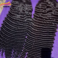 Perruque Lace Front HD Transparente 13x4 Densité 250% Cheveux Humains Remy Vietnamiens Sans Colle Ondulation Profonde Lâche pour Femmes Noires – Vente en Gros