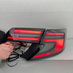 Luces traseras secuenciales con animación de inicio para Toyota Camry 2012-2014, tipo USA XV50, versión estadounidense ahumada - Product Image 5