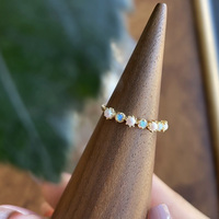 Bague en argent sterling 925 avec opale de feu naturelle, pavé de perles blanches, opale délicate, bijoux de mariage assortis