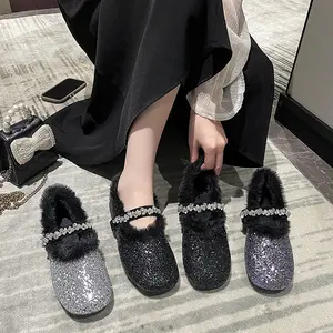 Sepatu musim dingin wanita, gaya berkilau berlian imitasi datar 2023 kasual elegan hangat sol lembut sepatu baru