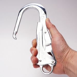 ตะขอเหล็กขนาดใหญ่แบบล็อคตัวเอง 218 มม. สำหรับป้องกันการตก ใช้ในงานก่อสร้าง วิศวกรรม ตะขอคู่ สำหรับใช้งานที่สูง - Product Image 1