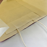 Sac en papier kraft imprimé flexo personnalisé avec poignée renforcée, adapté aux aliments, pour boulangerie, pain, dessert, gâteau, emballage à emporter