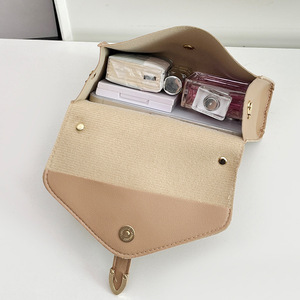 Sac bandoulière fourre-tout en cuir PU tendance style coréen 2025 – Nouveauté chic inspirée d'<span class=keywords><strong>Instagram</strong></span>, qualité export pour femme - Product Image 2