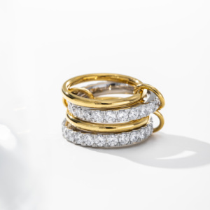 YF7017 Anello Multistrato in Acciaio Inossidabile Placcato Oro 18K PVD Ipoallergenico Bicolore con Quattro Strati e Zirconi 5A - Product Image 1