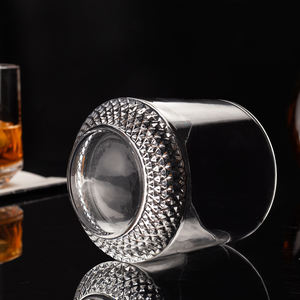 Nuevo diseño forma redonda 11 oz patrón de diamante antiguo Bourbon cristalería diamante-Corte rocas vasos para whisky y licor - Product Image 5