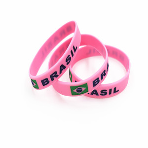 Meistverkaufte Brasilien-Flagge Gravierte Silikon-Armbänder Verschiedene Farben Fußball-Armband <span class=keywords><strong>Premium</strong></span> Werbeartikel - Product Image 4