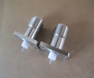 Amphenol 2.6-6メスジャック2.6/6コネクタ - Product Image 4