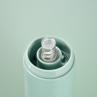 Bouteilles à pompe sans air en PP vert personnalisées en usine, flacons sous vide en plastique vides pour sérum facial, lotion, emballage cosmétique